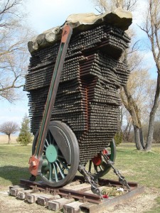 Attila_József_memorial_Balatonszárszó-1